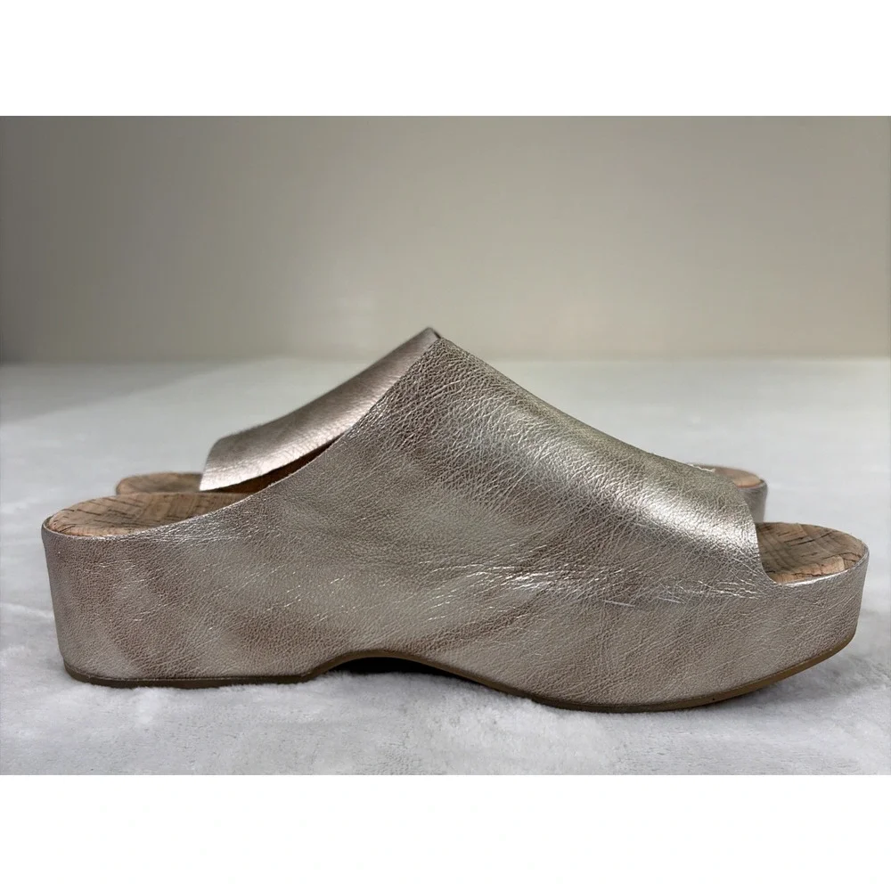 Kork-Ease Women's Yazmin Sandals Brushed Gold Woman’s Size 8 Wedge Slip On Chrty - Picture 5 of 16